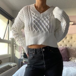 White long sleeve crop sweater